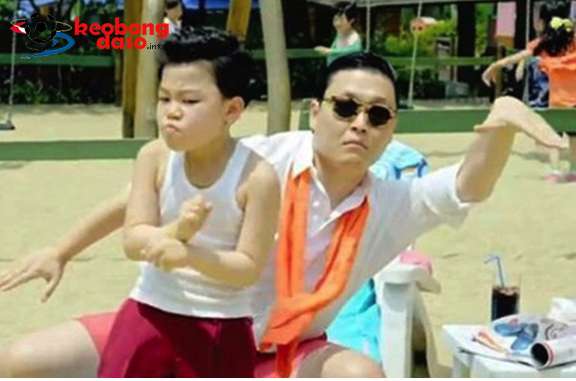 12 năm sau siêu hit Gangnam Style, cậu bé gốc Việt trong MV giờ ra sao?