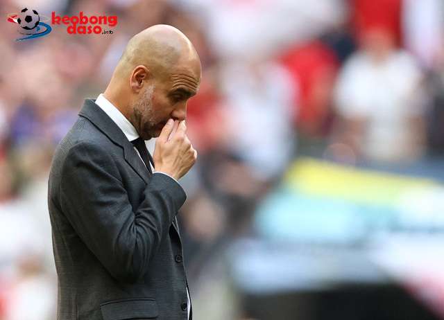  Hậu FA Cup: HLV Guardiola nhận lỗi, Ten Hag nói "2 cúp là không tệ"