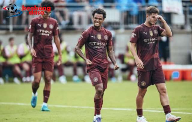  Chelsea thua đậm và thua nhanh Man City, cổ động viên âu lo 