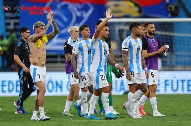  Vắng Messi, Argentina gục ngã trước "đòn thù" Colombia