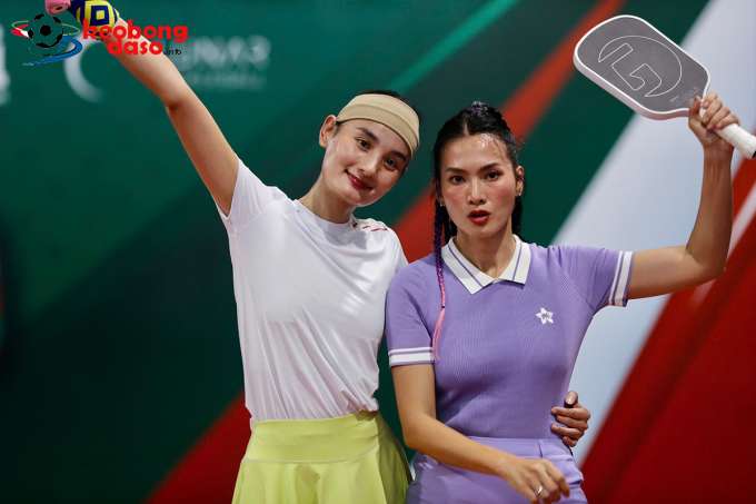 Dàn chân dài tranh tài tại giải pickleball cho người nổi tiếng