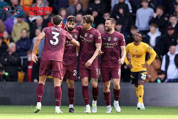  Trắng tay trước Man City, Wolverhampton đổ lỗi VAR và trọng tài