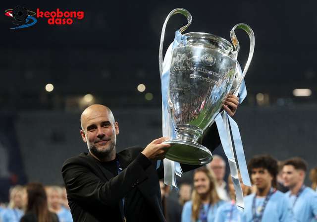  Pep Guardiola gia hạn hợp đồng, trọn 10 năm gắn bó với Man City