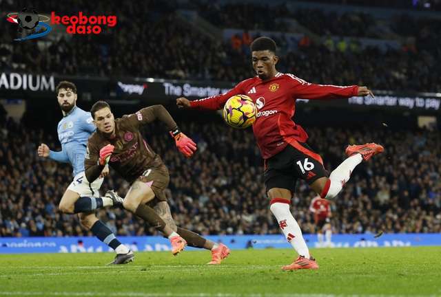  HLV Amorim được khen vì loại bỏ Rashford, Garnacho ở derby Manchester