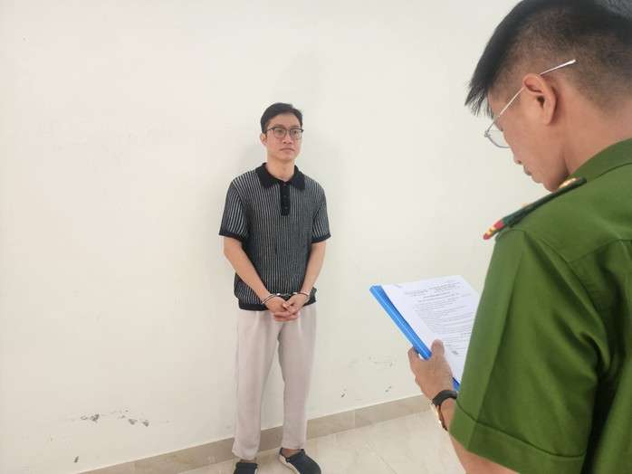 Bắt giữ đối tượng dùng clip khỏa thân để “tống tình” người yêu cũ