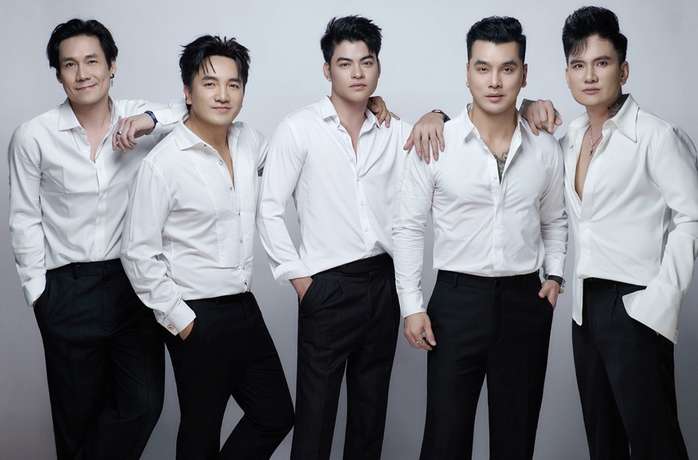  Công an TP HCM cảnh báo nóng sau khi mời nhóm ca sĩ lên làm việc