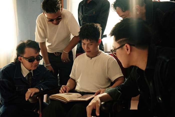 Quán quân Rap Việt Seachains gây sốc với "30 The Album"