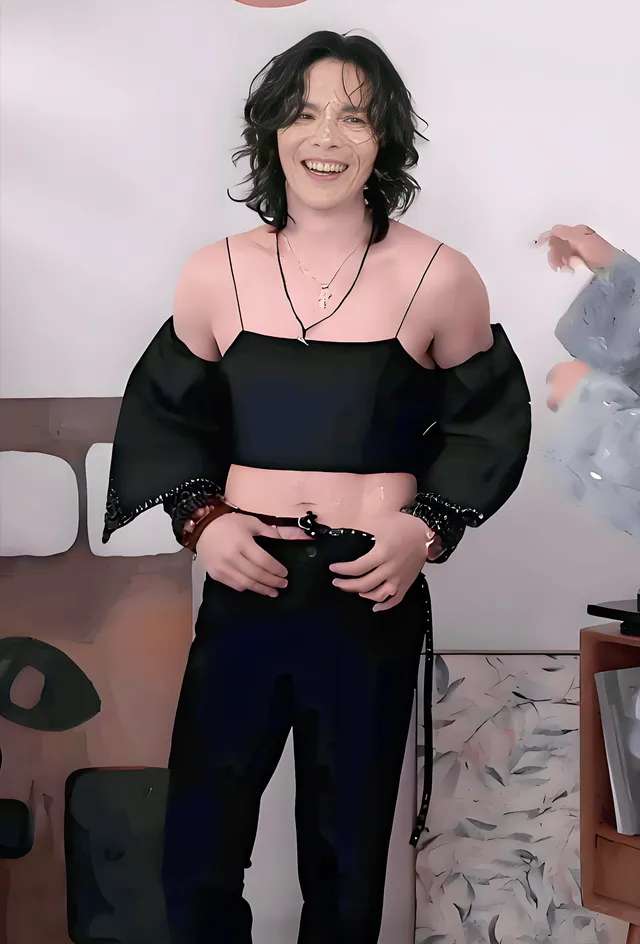 Sao châu Á 1/10: Ảnh Từ Hy Viên, DJ Koo chụp bìa tạp chí gây sốt