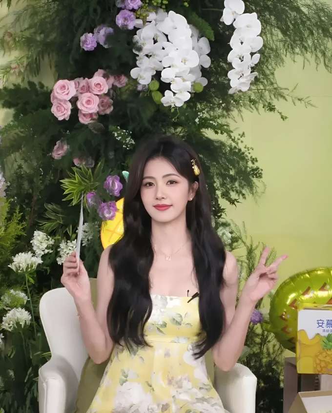 Sao châu Á 23/9: Vương Tinh tiết lộ lý do Quan Chi Lâm bỏ người chồng thứ hai