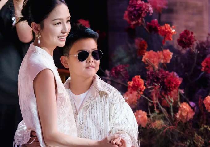 Sao châu Á 29/9: Song Hye Kyo tiết lộ khoảnh khắc 'thấy mình đẹp nhất'