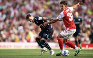  Arsenal "đại phá" Olympiakos, bay cao Top 5 Champions League