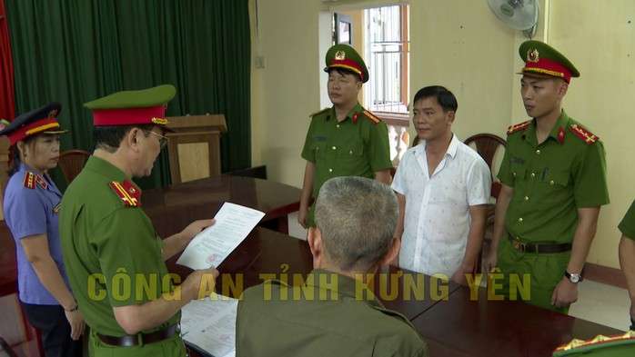 Bắt một giám đốc công ty vàng bạc