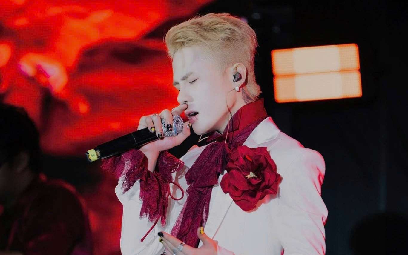 Jack tạm dừng hoạt động biểu diễn