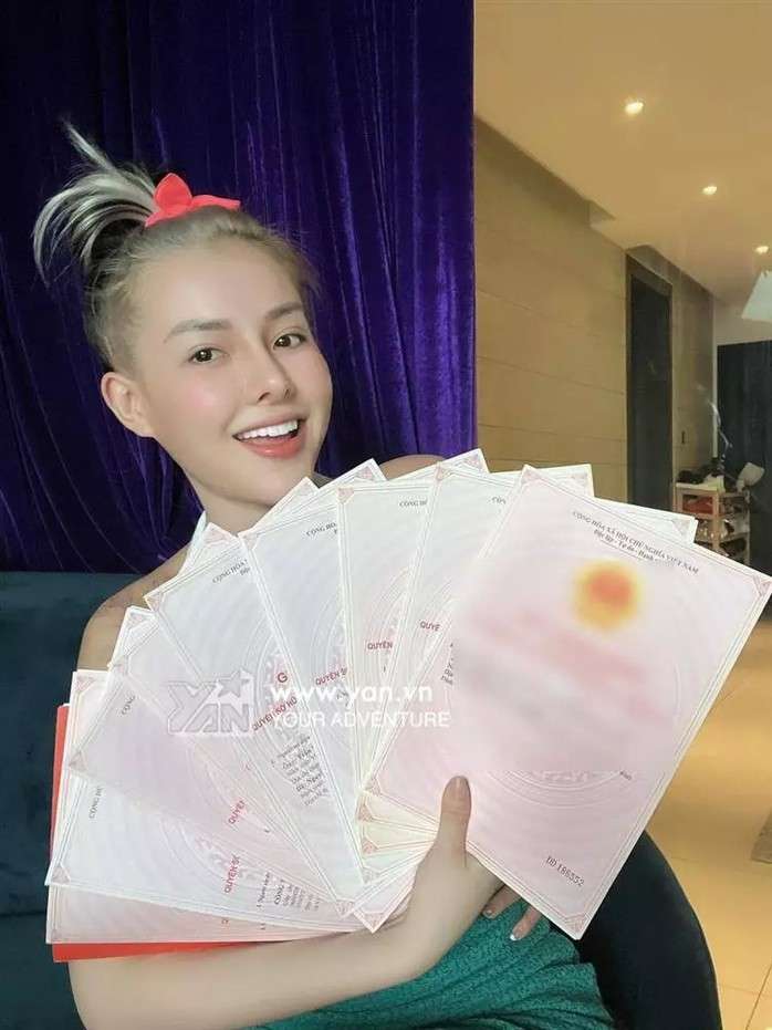 Ngân 98 có 80 sổ đỏ: không gây sốc bằng hành trình phất lên như diều