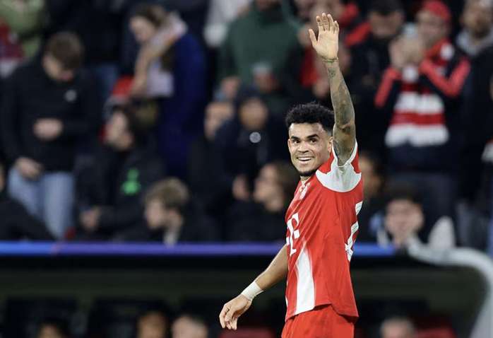Sao trẻ Lennart Karl tỏa sáng, Bayern Munich thắng nghiền ép Club Brugge