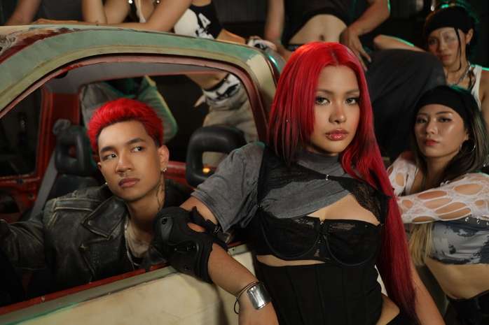 Tân binh genZ có profile "khủng" CHLOÉ