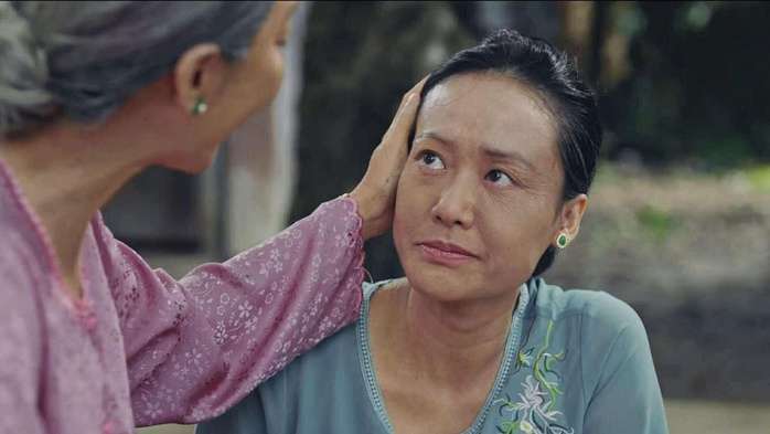 Thu Trang và Hồng Ánh "già nua" khác thường
