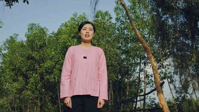 Thu Trang và Hồng Ánh "già nua" khác thường
