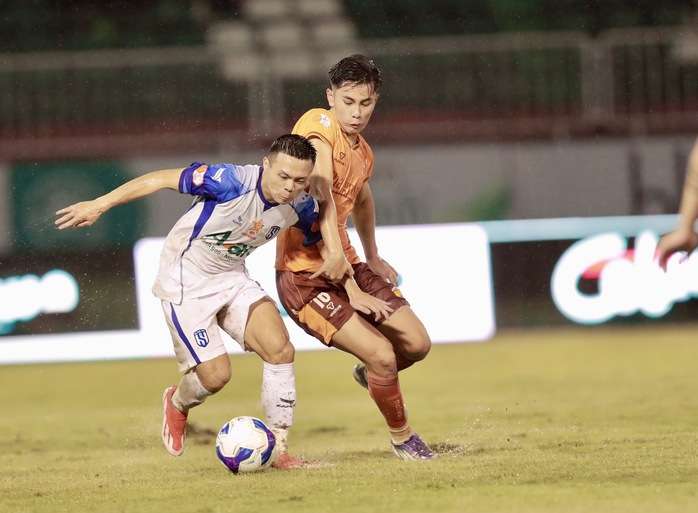 Vòng 7 V-League 2025-2026: Chờ màn thể hiện của tân HLV SLNA