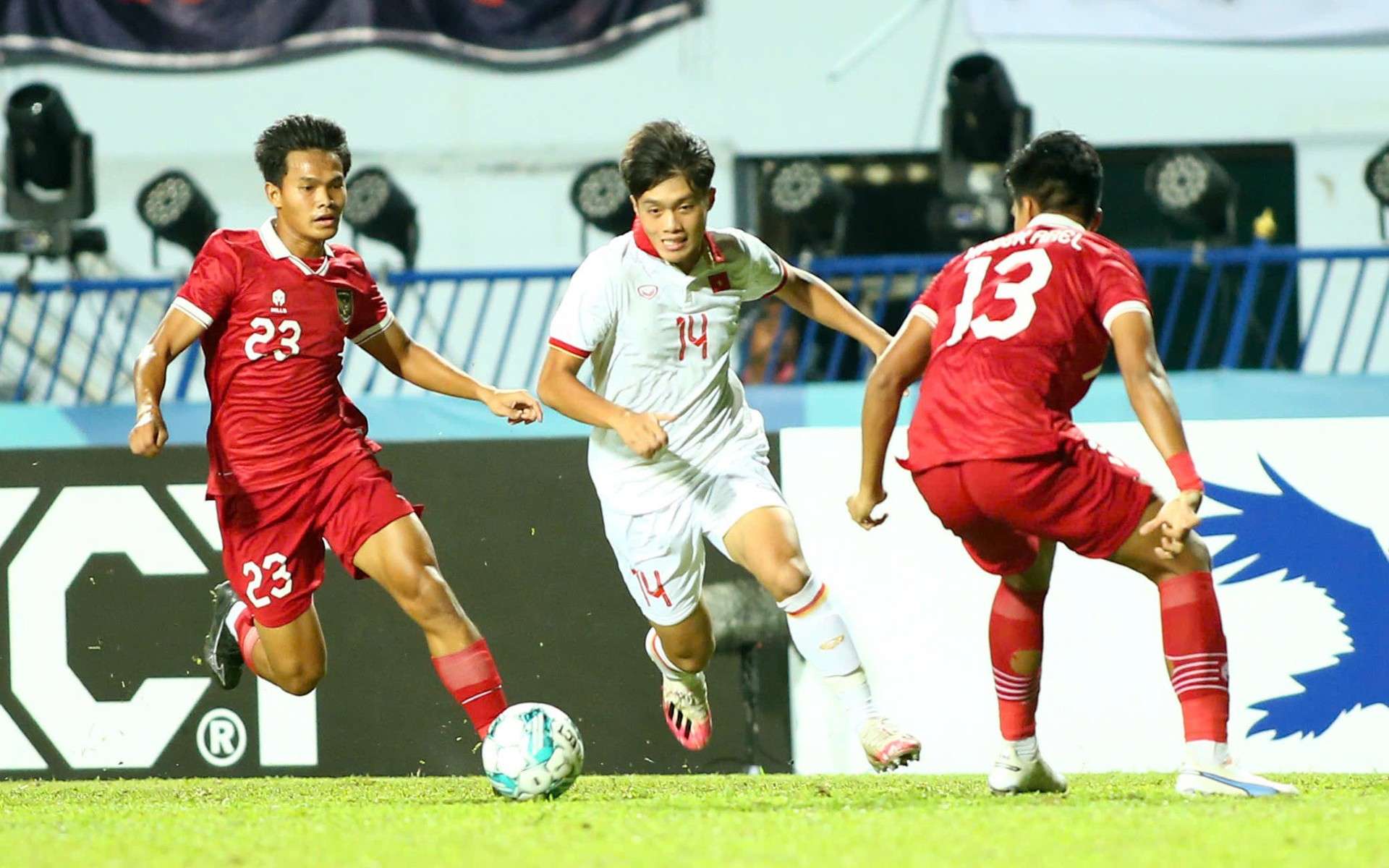 Diện mạo khác lạ của U22 Việt Nam