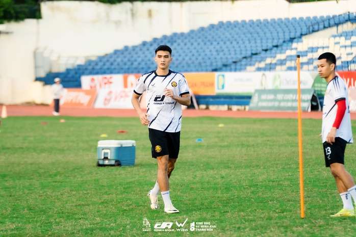  Hàng loạt trụ cột "tháo chạy" khỏi CLB Thanh Hóa