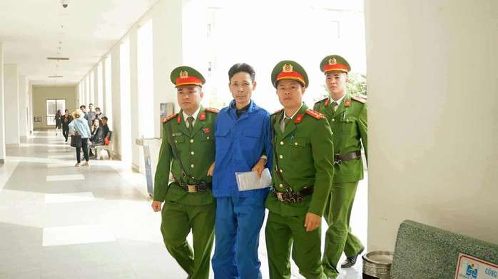 Hoãn tòa xử bị cáo tưới xăng vào quán cà phê phóng hoả làm 11 người tử vong