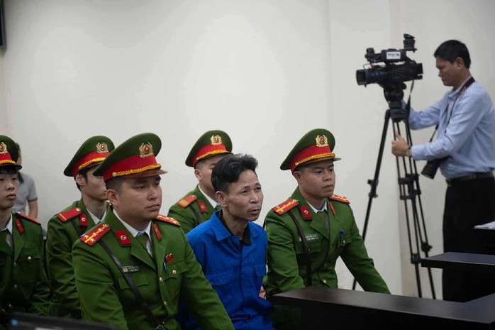 Hoãn tòa xử bị cáo tưới xăng vào quán cà phê phóng hoả làm 11 người tử vong