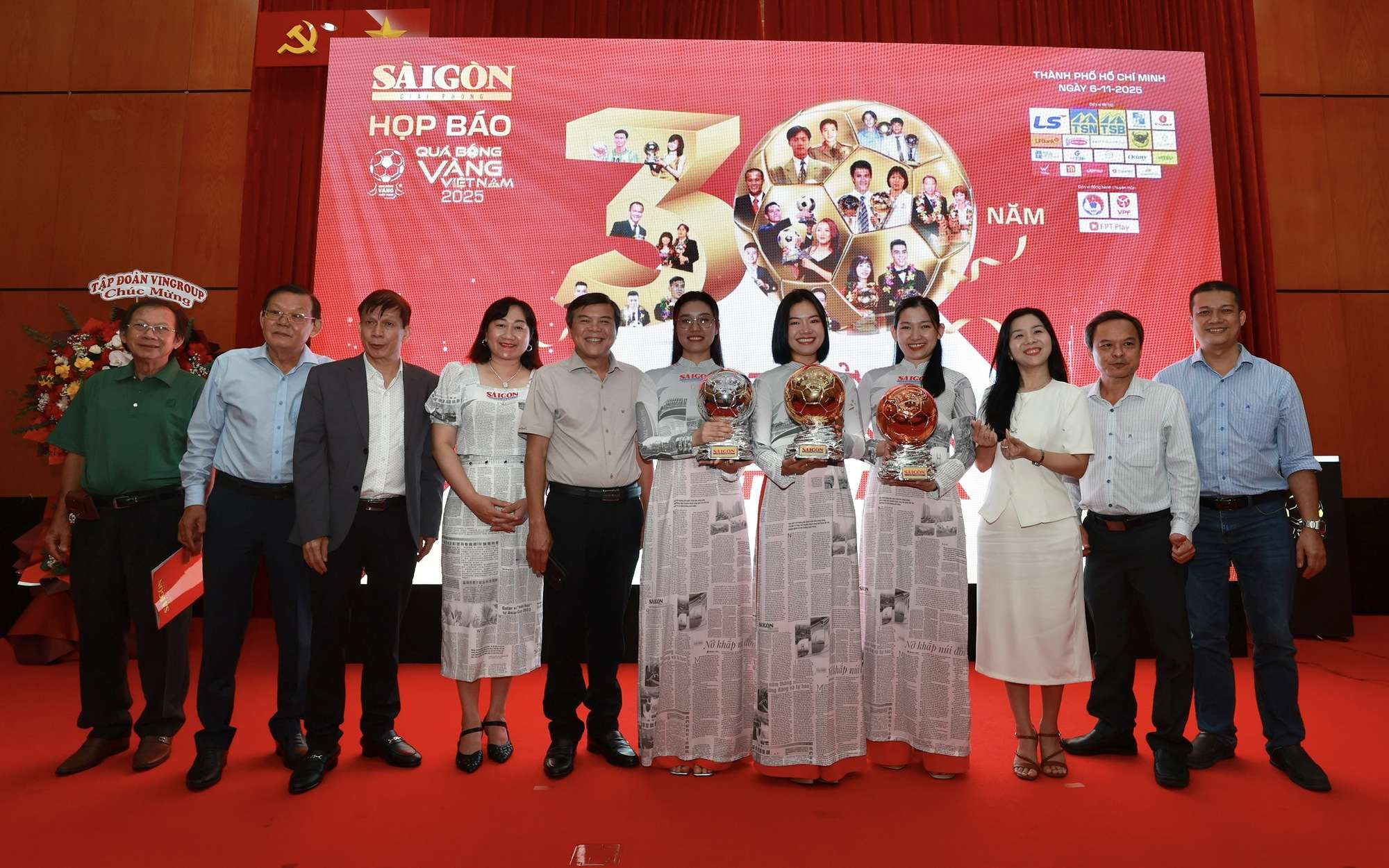 Nguyễn Xuân Son trở lại tuyển Việt Nam sau chấn thương gãy chân