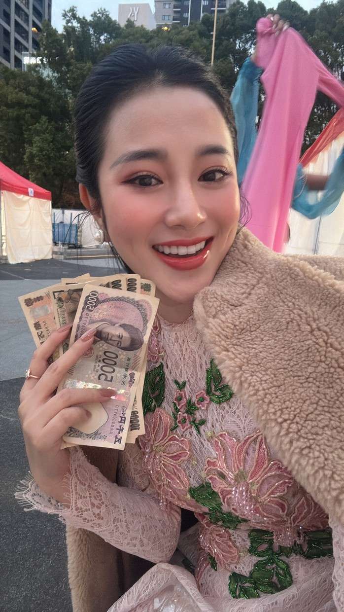 "Ngọc nữ bolero" Tố My trở lại sau biến cố sức khỏe