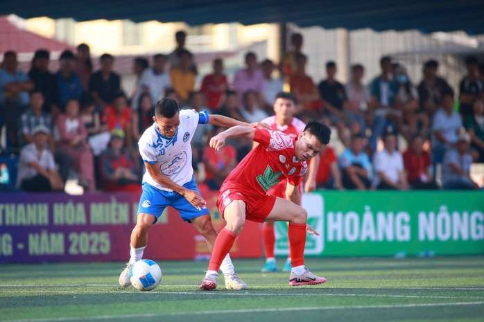 Hơn 100 triệu đồng tiền thưởng tại Giải bóng đá vô địch Thanh Hóa miền Nam 2025