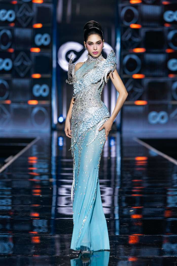 Khi người đẹp diện bikini