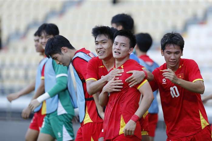 Tiền đạo Nguyễn Thanh Nhàn và bàn thắng đầu tiên ở SEA Games 33