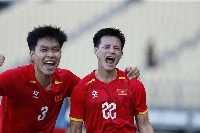 Tiền đạo Nguyễn Thanh Nhàn và bàn thắng đầu tiên ở SEA Games 33