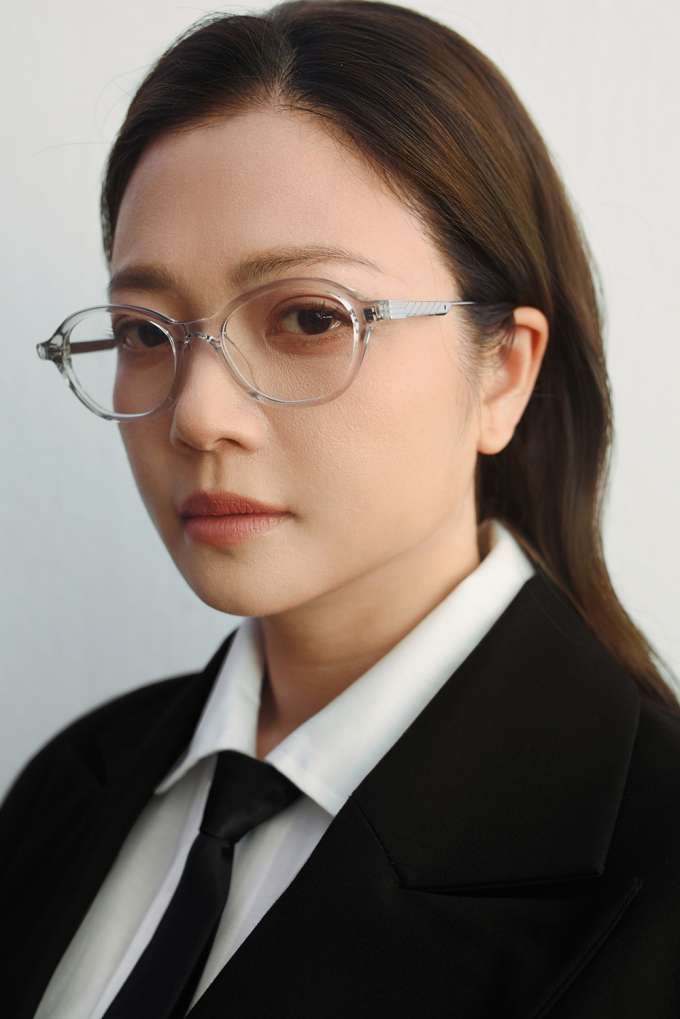 NSƯT Kiều Anh được khen trẻ trung sau giảm 3 kg