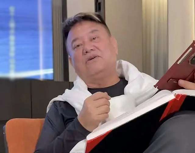 Sao châu Á 19/12: Lâm Tâm Như kể Hoắc Kiến Hoa nổi khùng vì vợ mê điện thoại